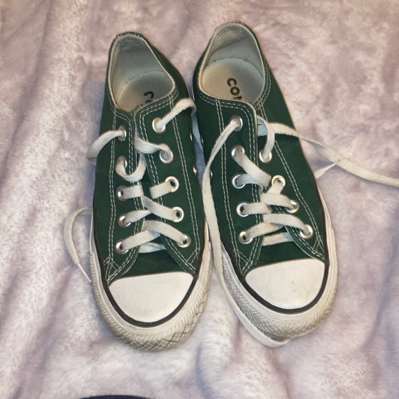 Converse 🌲🌿 - Picture 1 of 7